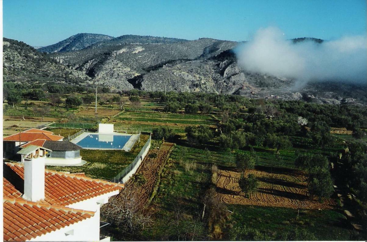 Posada Manolon Santa Cruz de Moya Esterno foto